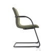 Slede vergaderstoel in bouclé stoffering 71083