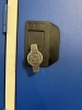 Lockerkast 15 deurs lichtgrijs met donkerblauwe deuren incl. stofkap 76321