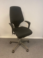 Bureaustoelen Giroflex 64 2D