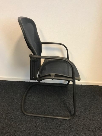 Vergaderstoel Herman Miller Aeron antracietblauw