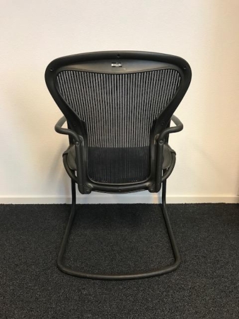 Vergaderstoel Herman Miller Aeron antracietblauw