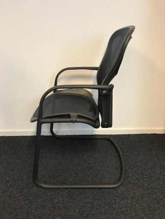 Vergaderstoel Herman Miller Aeron antracietblauw