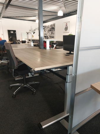 Elektrisch verstelbaar zit/sta bureau 180x80cm