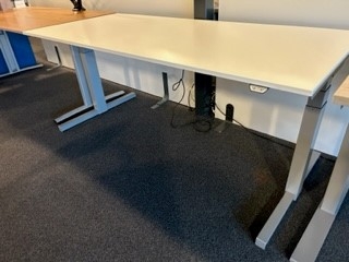 Elektrisch Zit/Sta 180x80cm - 62cm-130HCM