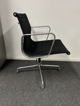 Vitra EA 180 Hopsak