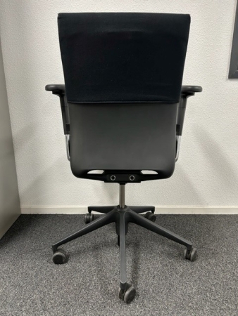 ID Vitra Soft chair