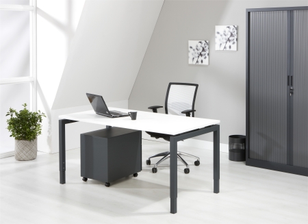 Vrijstaande bureautafel Q-bic 80x60cm