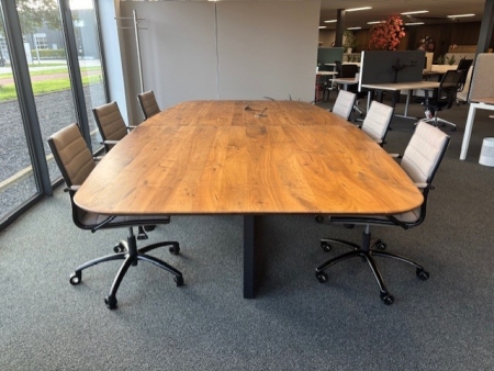 Vergadertafel 350x180 massief noten! 