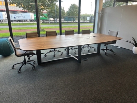 Vergadertafel 350x180 massief noten! 