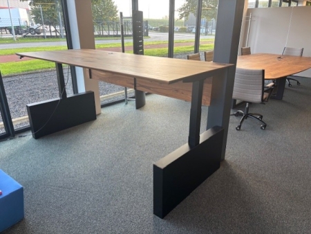 Elektrisch zit/sta bureau 240x100cm Massief Noten! 